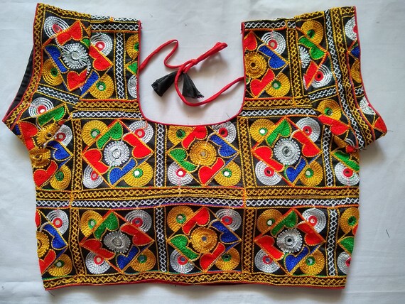 Backless Mirror Work Top Hippie Gypsy Gujarati Gamthi Blouse-Kutch Embroidery-Rabari Work Banjara Bohemian Women/'s Long Navratri Blouse