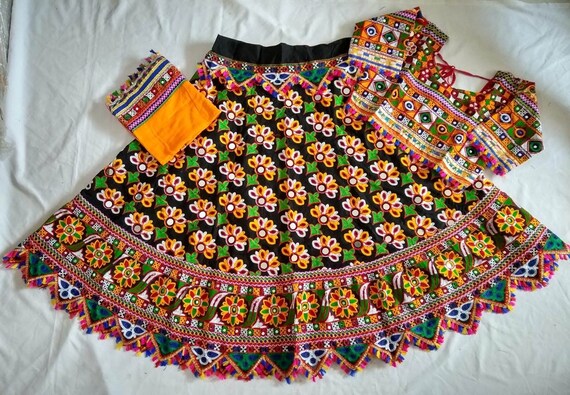 mirror work chaniya choli for navratri