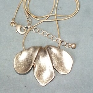 Metalen ketting met ontworpen metalen hanger Thailand GRATIS VERZENDING