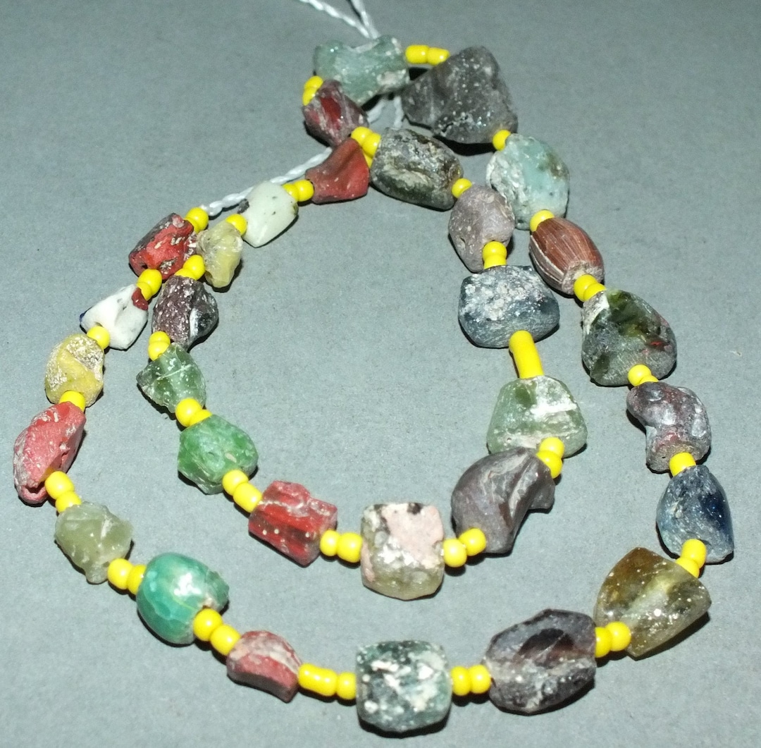 Scarica Schizzo A Mano Di Una Bottiglia Di Vetro Vuota Pagine Da - Foto 6