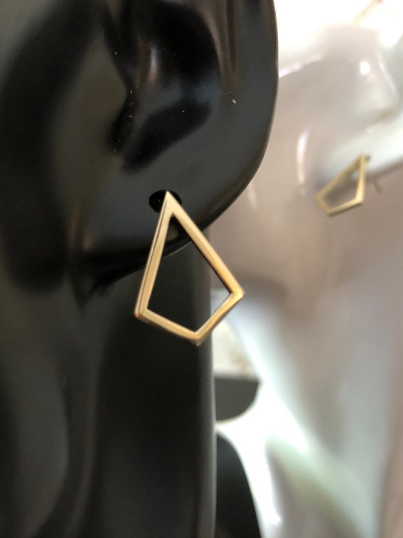 Diamond shape 14k gold Earrings Pyramid earrings gold earrings. image 2