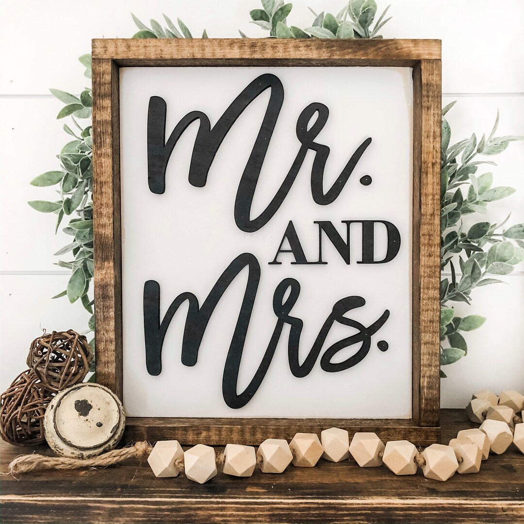 Wedding Sign, Wedding Gift Sign, Mr & Mrs Sign, Engagement Gift ...