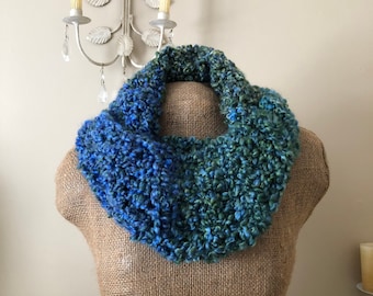Fluffy blue infinity scarf, blue women’s circle scarf, crocheted blue women’s cowl scarf, Infinity scarf in blue shades, Elegant loose scarf