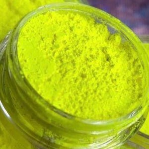 UV Glow EyeShadow Loose Pigment Neon Matte Eyeshadow color -Yellow Single