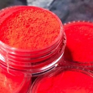 Red Neon Eyeshadow Pigment: Vegan UV Glow Mica
