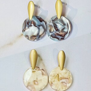 Swirl Drop Earrings in Smoke & Cream