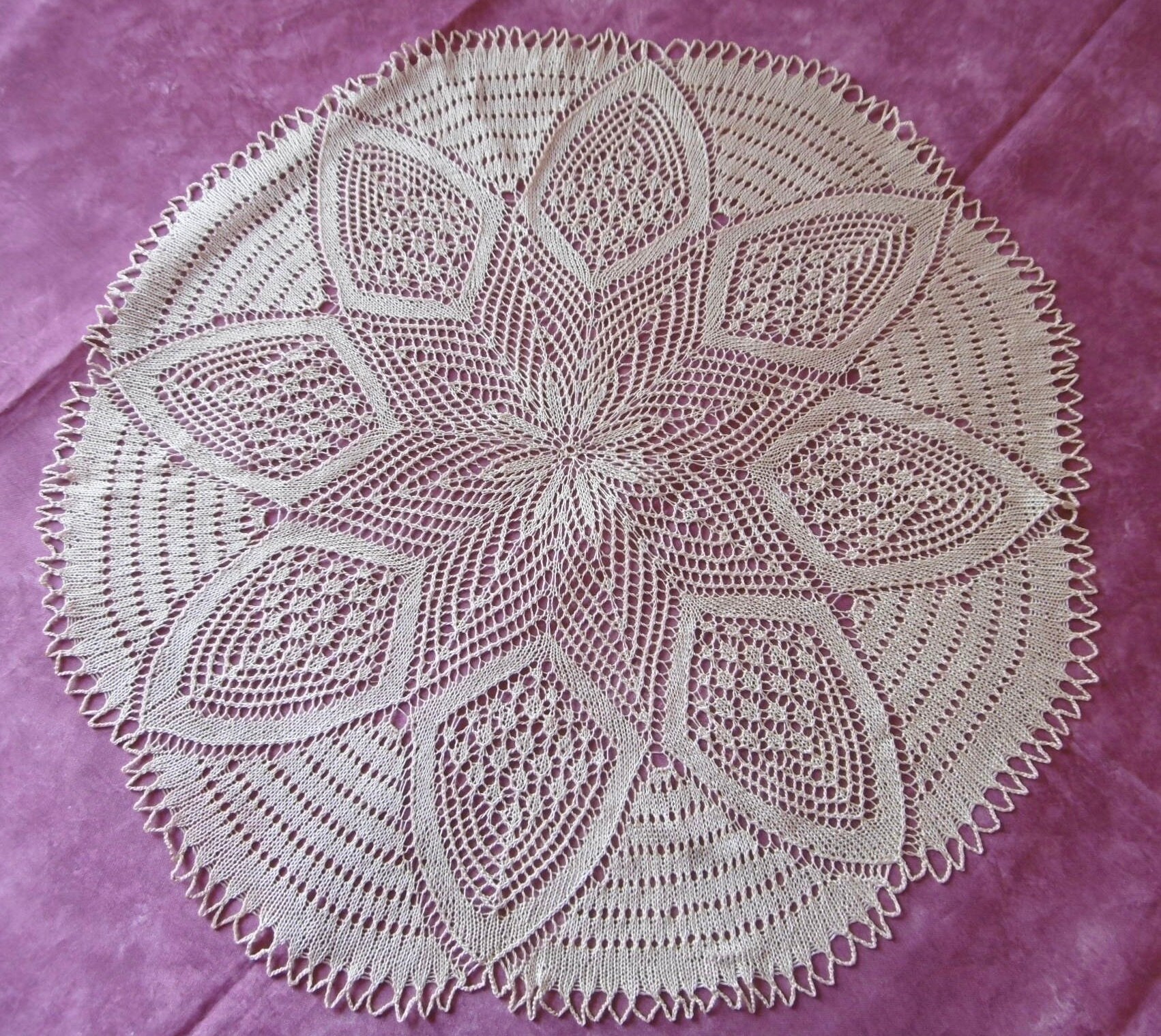 Dessous de Coupe en Tricot d'art Aux Aiguilles