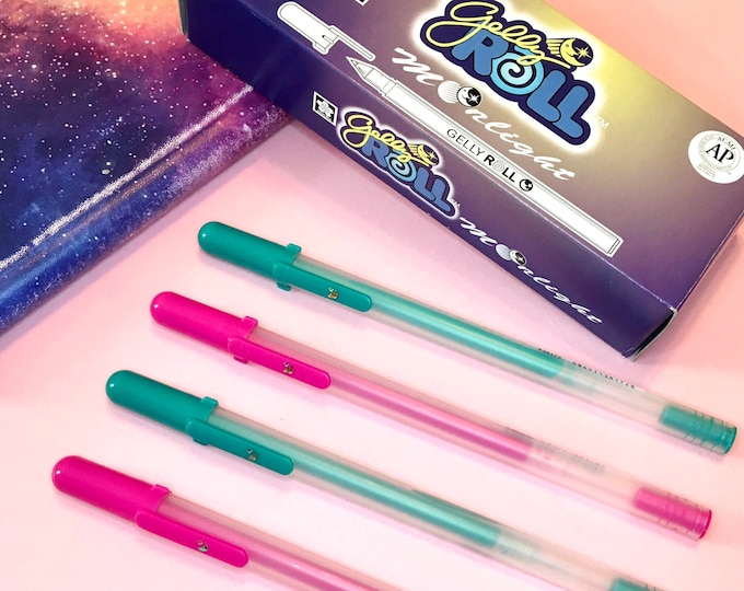 Sakura Moonlight Gelly Roll Pen: 0.5mm Gel Ink, Glows Under Blacklight