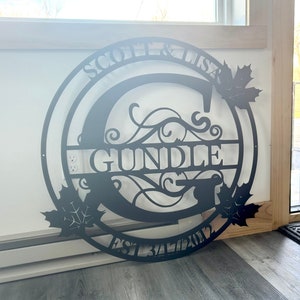 Personalisierte Familienname Metallschild | Einweihungsparty Geschenk | Kanada Blatt Zeichen | Hochzeitsgeschenk | Blatt-Metall-Monogramm-Zeichen | Ahornblatt Dekor