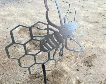 Paletto da giardino in metallo a forma di ape - Arte da giardino a nido d'ape - Arte da giardino a forma di bombo - Arte da giardino in metallo - Decorazione per aiuole a forma di ape - Regalo a forma di ape - Festa della mamma