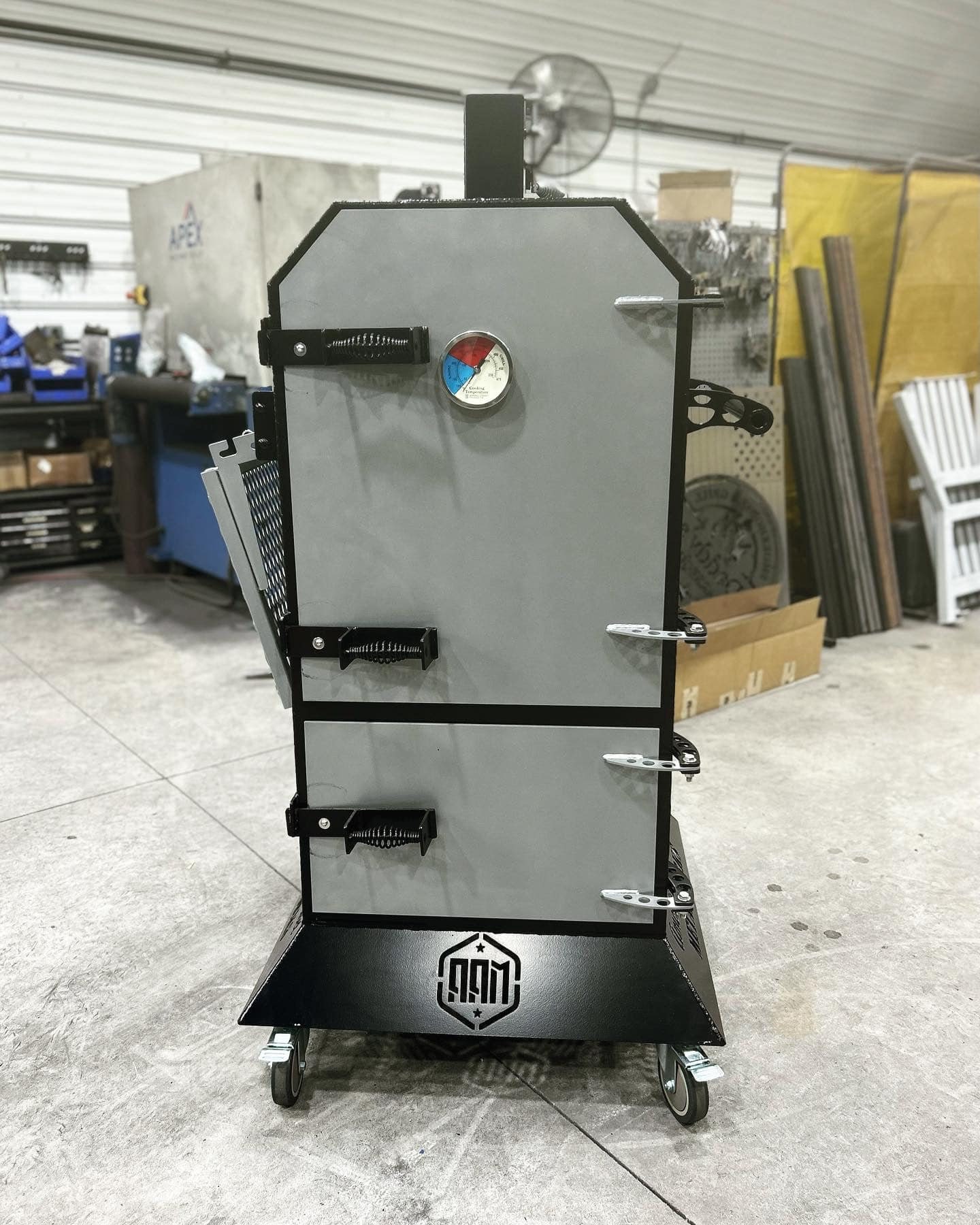 Custom made smokers hot sale