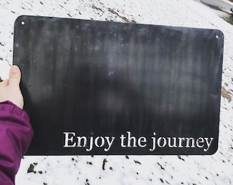 Tablero magnético de metal - Tablero de fotos y boletos de viaje - Tablero de fotos de metal - Letrero de metal "Disfruta el viaje" - Regalo para ella - Viajes