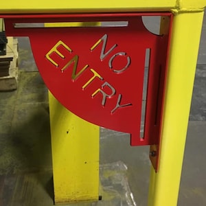 No Entry Brackets - Sicherheitsschienenhalter - Industrie Halter - Kommerzielle Nutzung keine Einlasshalter - Halterungen personalisiert mit Deinem Text
