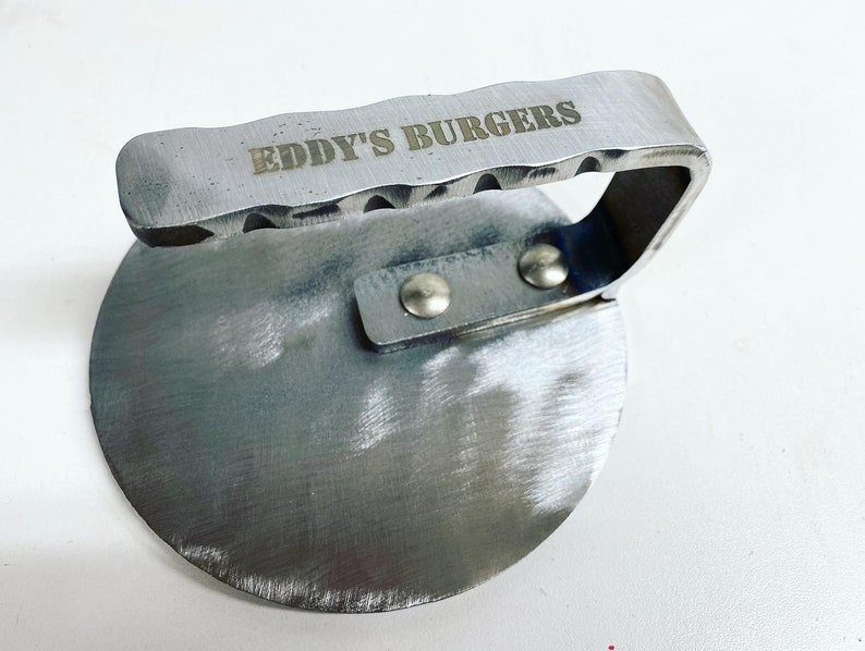 Personalized Burger Smasher. Metal heavy duty burger press. Engraved personalization. Grilling gift. Valentine's Day Gift. Father's Day Gift. Grilling Accessories