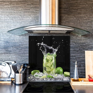 Stylish Tempered glass backsplash – Glass kitchen splashback – Glass upstand: Lime Mojito Drink