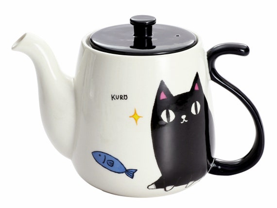 theres a cat in the kettle theres a cat in the kettle