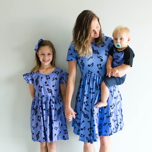 Adult Dress with Pockets - Music Note