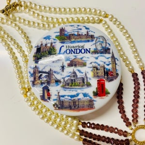 Vintage Ceramic London Souvenir Round Snuff Box / Tiny Miniature Pill Box / Jewelry Box / Small Trinket Container