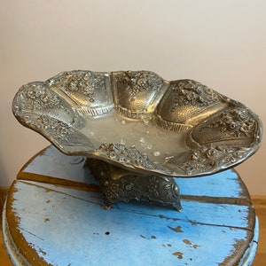 1960s Vintage Silver Jewelry Bowl / Trinket Bowl / Elegant Silver Jewelry Container / Victorian Jewelry Box / Vintage Trinket Box