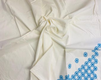 1970s Vintage Hand Embroidered Table Centerpiece, Coffee Table Cloth, Table Runner, Shabby Chic Decor Table Centerpiece