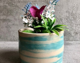 White and light blue ceramic plant pot / plant holder | cachepot | marbled