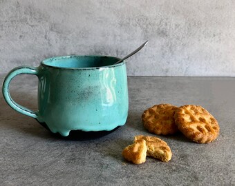 Turquoise ceramic tea cups with handle / black stoneware