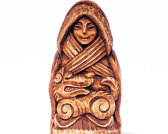 Skadi statuette hand made from Linden. Original hand carved Skadi statuette. Skadi goddess / Freyja goddess / Odin statue / Odin god