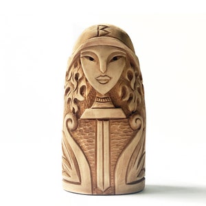 Brigid goddess satuette made from Linden. Brigid / Irish goddess  / Irish mythology statuette / Brigid statuette 13 cm tall