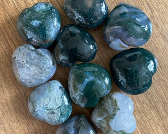 Moss agate heart
