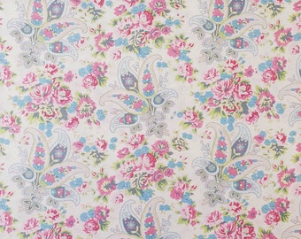Pasteles de té tejidos con estampado floral de cachemira de Verna Mosquera para Free Spirit