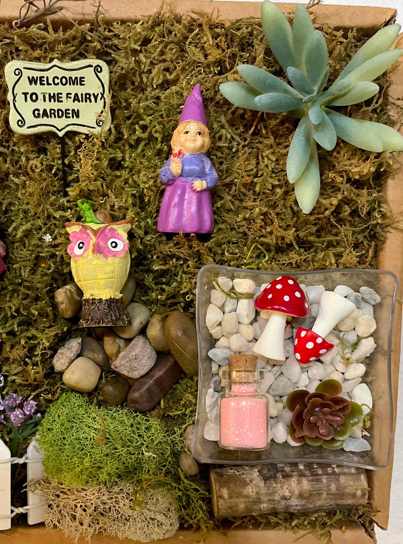 DIY Fairy Garden Kit, Fairy House, Handmade Miniatures, Gnomes, Fairies Bild 2