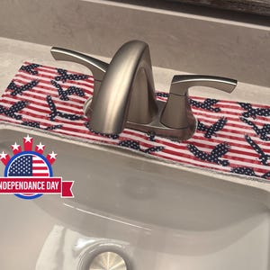 Oval Faucet Drip Catcher: Holiday Cotton Sink Mat