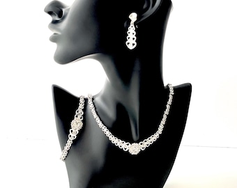 Elegant Crystal Bridal Jewelry Set – Necklace, Earrings, Bracelet for Bride