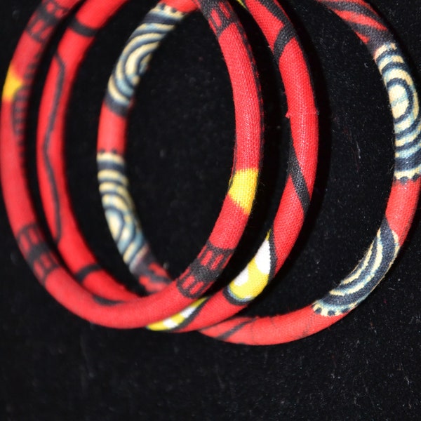 3 Bracelets fins en wax, joncs en pagne Africain Ankara rouge, bijou ethnique chic et bohème