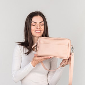 Handmade Pebble Leather Crossbody Purse | Genuine Pebble Leather Shoulder Bag with Zipper and Adjustable Crossbody Strap | Leather Bags