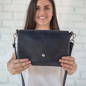 Sacs en cuir pour femme à bandoulière • Sacs à bandoulière en cuir pour femme • Sac à main en cuir • Sac à main en cuir PERSONNALISÉ • Sacs en cuir vieilli