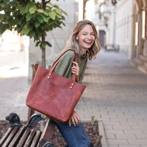 Bolso de mano de cuero genuino para mujer para uso diario / bolso de mano de cuero hecho a mano / bolso de hombro de cuero / bolso de mano crossbody de cuero