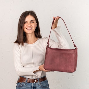 Bolsos de hombro de cuero hechos a mano para mujer / Monedero de cuero hecho a mano / Bolso de cuero / Bolsos de cuero de personalización con cremallera y bolsillos
