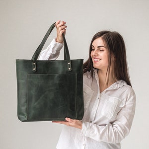 Women Leather Tote Bag • Green Leather Shoulder Bag With Crossbody Strap • Handmade Leather Handbag • Leather Zippered Tote Bag • Laptop Bag