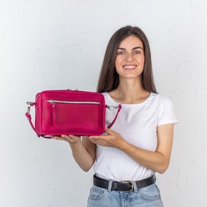 Sac à bandoulière en cuir fait main avec poche extérieure zippée | Porte-monnaie en cuir personnalisé | Sac à bandoulière en cuir véritable pour femme