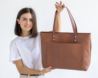 Everyday Leather Tote Bag Leather Bridesmaid Wedding Gift for Women Men Leather Purse With Zipper Custom Gift for Her Travel Essential