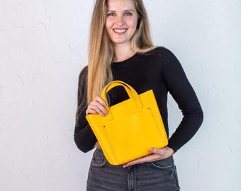Mini bolso tote de cuero hecho a mano: un pequeño bolso de diario con cremallera