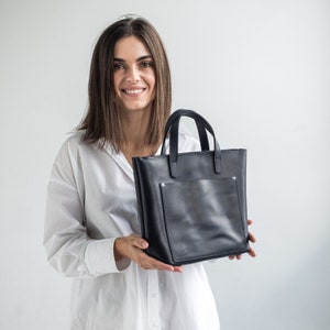 Umhängetasche aus Leder | Leder mini Handtasche für Frauen | Handgemachte Mini-Tragetaschen aus echtem Leder | Leder Damen Geldbörse mit Reißverschluss