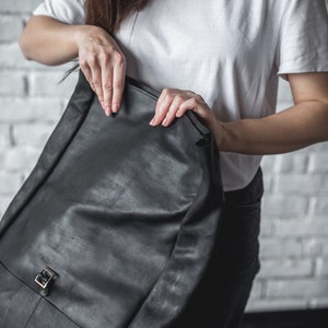 Leather women man backpack | Leather Rolltop backpack | Rolltop leather backpack | Everyday backpack | Leather City backpack | Laptop bag image 3