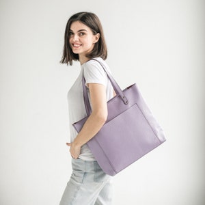 Sac fourre-tout en cuir Sac bandoulière personnalisé en cuir grainé Sac bandoulière enseignant en cuir gravé Sac fourre-tout de travail pour femme Sac fourre-tout de tous les jours
