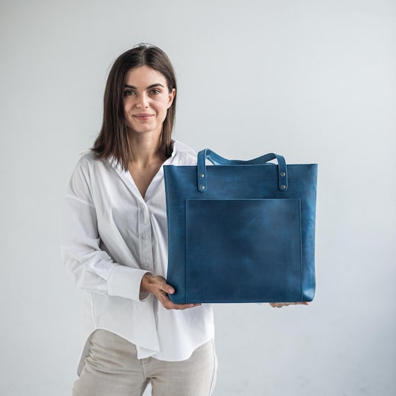 Full-Grain Leather Tote Bag for Women – Shoulder or Crossbody with Optional Zipper Pocket