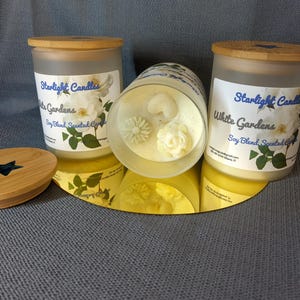 White Gardens Scented Candle/9oz/55+hr burn