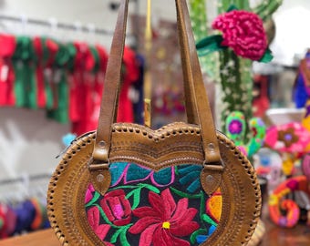【未使用品】CHIEKO+ Leather Heart bag Heart Shaped Embroidered Leather Purse - Bolsa - Hand Tooled