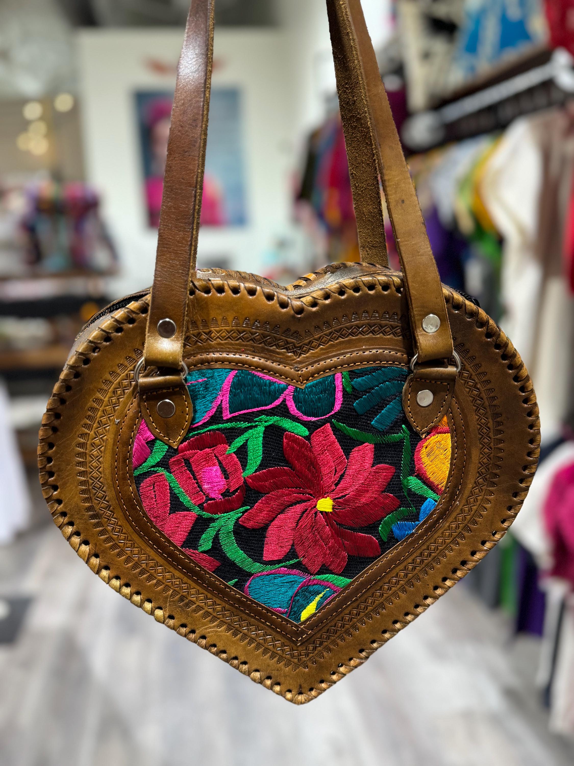 Heart Shaped Embroidered Leather Purse - Bolsa - Hand Tooled