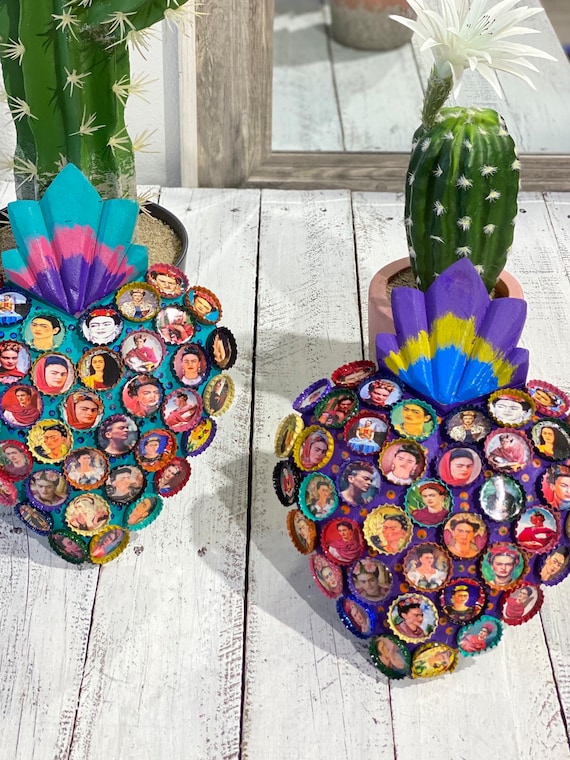 Frida Kahlo Sacred Heart Wall Decor: Mexican Folk Art Bottle Cap